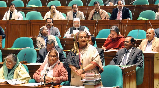 বুধবার জাতীয় সংসদে প্রশ্নত্তর পর্বে বিভিন্ন প্রশ্নের উত্তর দেন প্রধানমন্ত্রী শেখ হাসিনা। ছবি- পিআইডি